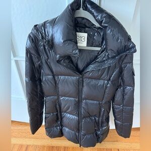 S13 Women's Glossy Black Puffer Jacket